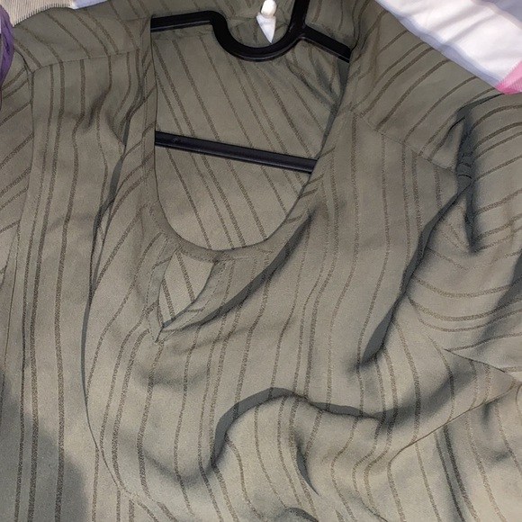 APT. 9 Army green sheer  long sleeve blouse L - Picture 11 of 11